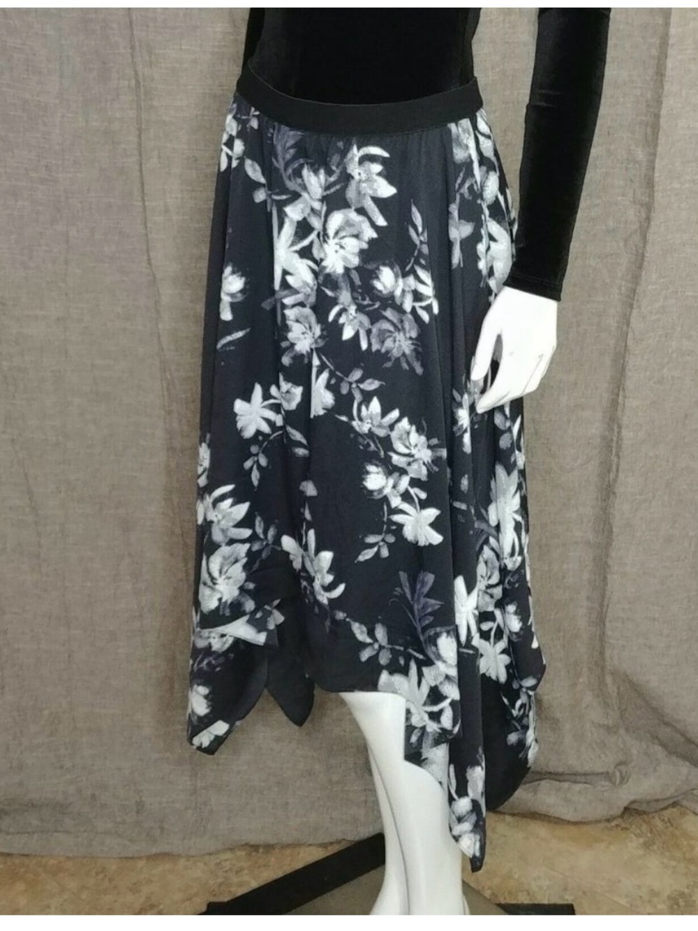 Bcbg  Floral Handkerchief Hem Skirt
